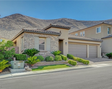 3943 Reyes Avenue - Photo Thumbnail 2