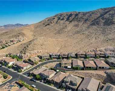 3943 Reyes Avenue - Photo Thumbnail 70