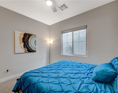 3943 Reyes Avenue - Photo Thumbnail 25