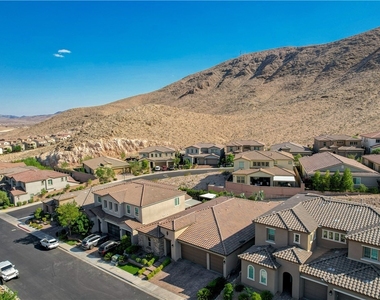 3943 Reyes Avenue - Photo Thumbnail 60