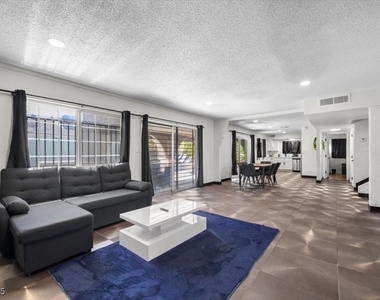 2571 Vegas Valley Drive - Photo Thumbnail 2