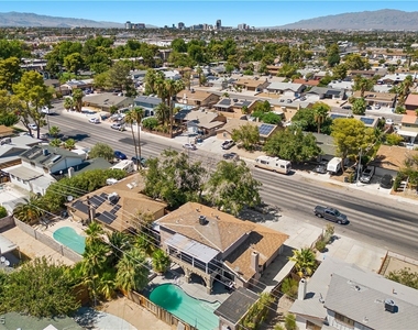2571 Vegas Valley Drive - Photo Thumbnail 45