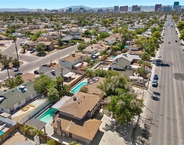 2571 Vegas Valley Drive - Photo Thumbnail 48