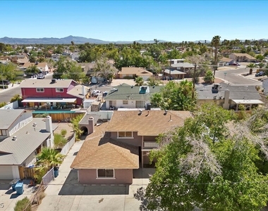 2571 Vegas Valley Drive - Photo Thumbnail 39