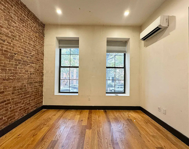 758 Putnam Avenue - Photo Thumbnail 1