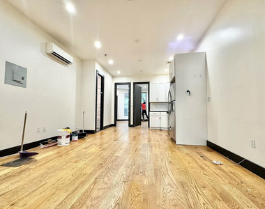 758 Putnam Avenue - Photo Thumbnail 5