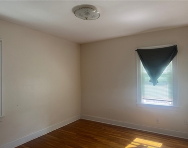 102 Tulane Road - Photo Thumbnail 5