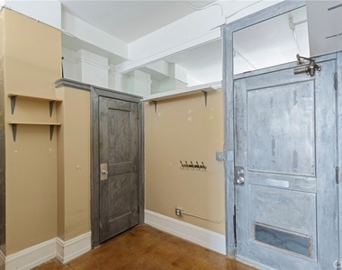 108 W 2nd Street - Photo Thumbnail 14