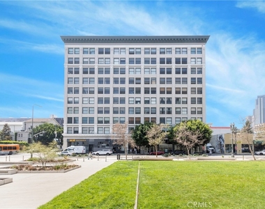 108 W 2nd Street - Photo Thumbnail 21