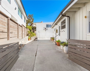 33936 Amber Lantern Street - Photo Thumbnail 3