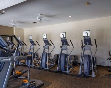 551 Desert Falls Drive N - Photo Thumbnail 25