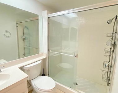 551 Desert Falls Drive N - Photo Thumbnail 7