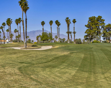 651 Vista Lago Circle N - Photo Thumbnail 21