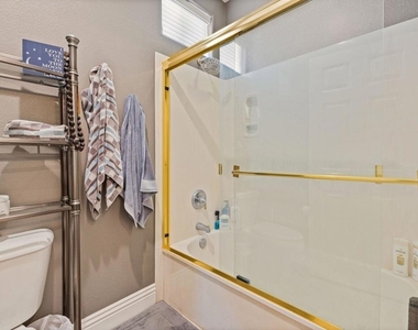 80055 Jasper Park Avenue - Photo Thumbnail 52