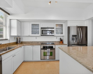 275 Nw Flagler Avenue - Photo Thumbnail 12