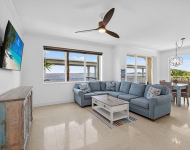 275 Nw Flagler Avenue - Photo Thumbnail 6