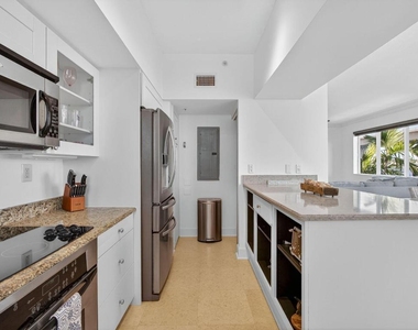 275 Nw Flagler Avenue - Photo Thumbnail 13