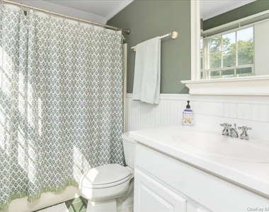 44 Griffing Avenue - Photo Thumbnail 19