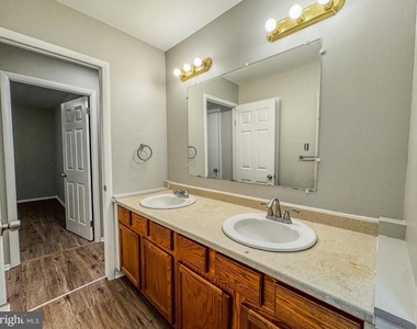 4 Milstone Court - Photo Thumbnail 18