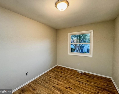 4 Milstone Court - Photo Thumbnail 11