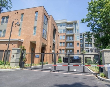 2420 Peachtree Road Nw - Photo Thumbnail 30