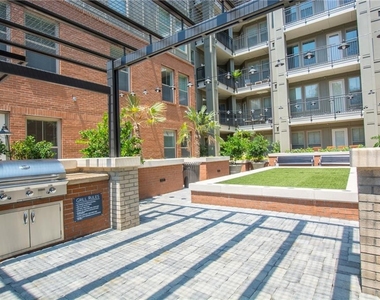 2420 Peachtree Road Nw - Photo Thumbnail 36