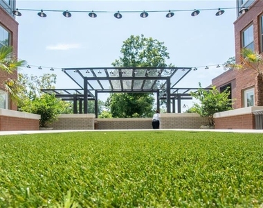 2420 Peachtree Road Nw - Photo Thumbnail 34