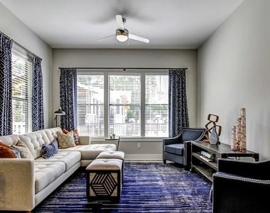 1824 Defoor Avenue Nw - Photo Thumbnail 3