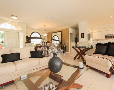 26343 Clarkston Drive - Photo Thumbnail 2