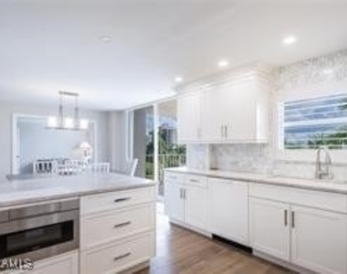 10691 Gulf Shore Drive - Photo Thumbnail 9