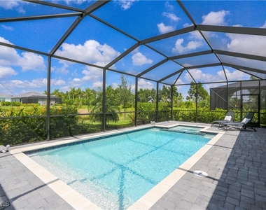 2155 Hamlin Street - Photo Thumbnail 9