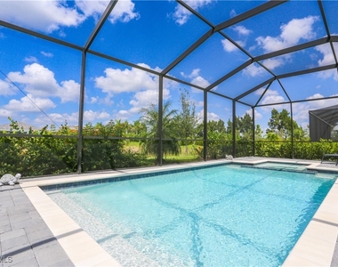 2155 Hamlin Street - Photo Thumbnail 10