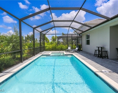 2155 Hamlin Street - Photo Thumbnail 11