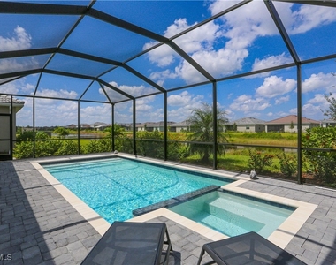 2155 Hamlin Street - Photo Thumbnail 16