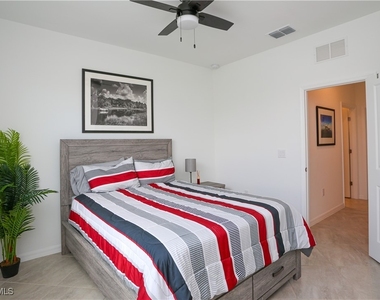 2155 Hamlin Street - Photo Thumbnail 30