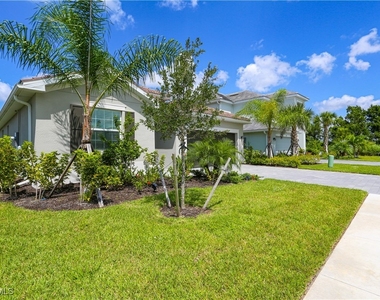 2155 Hamlin Street - Photo Thumbnail 4