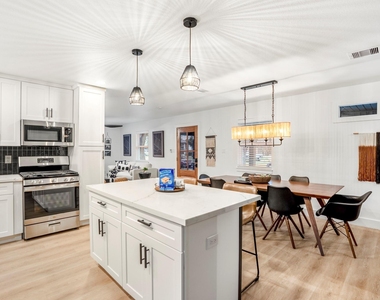 9619 Chatfield Street - Photo Thumbnail 7