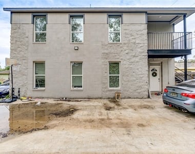 4323 Continental Drive - Photo Thumbnail 45