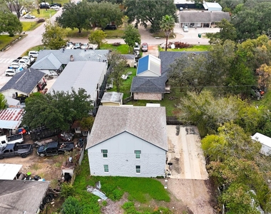 4323 Continental Drive - Photo Thumbnail 34