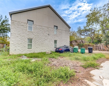 4323 Continental Drive - Photo Thumbnail 33