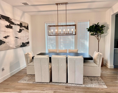 176 Sweeping Valley Drive - Photo Thumbnail 19