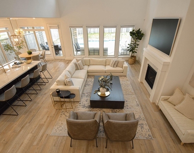 176 Sweeping Valley Drive - Photo Thumbnail 10