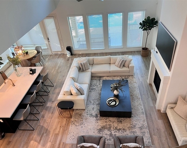 176 Sweeping Valley Drive - Photo Thumbnail 39