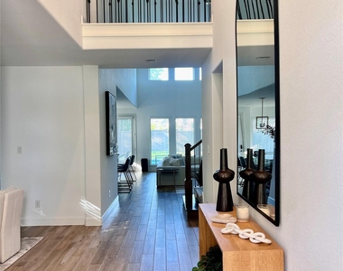 176 Sweeping Valley Drive - Photo Thumbnail 17