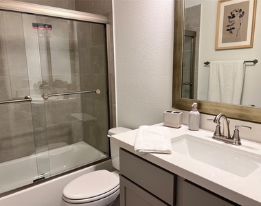 176 Sweeping Valley Drive - Photo Thumbnail 37