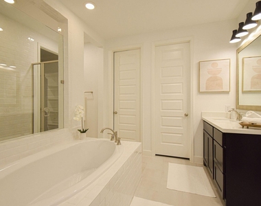 176 Sweeping Valley Drive - Photo Thumbnail 6