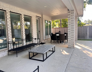 176 Sweeping Valley Drive - Photo Thumbnail 48
