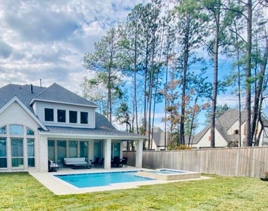 176 Sweeping Valley Drive - Photo Thumbnail 4