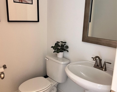 176 Sweeping Valley Drive - Photo Thumbnail 34