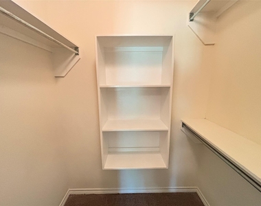 2455 Montgomery Road - Photo Thumbnail 3
